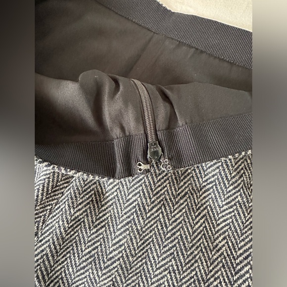 Theory gray Mini Skirt Size 4 wool blend skirt grey skirt - Picture 3 of 10